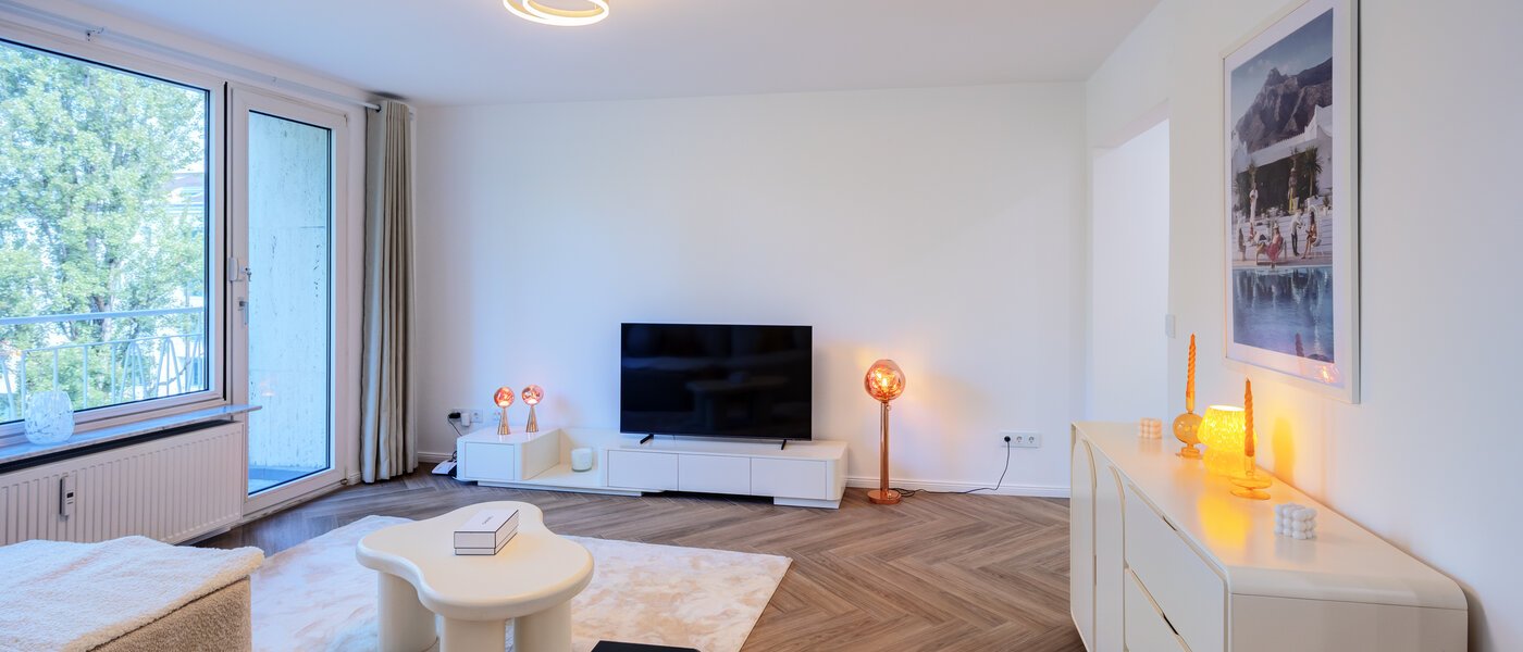 apartment München Schwabing (rechts der Leopoldstraße) 03 living area 14569