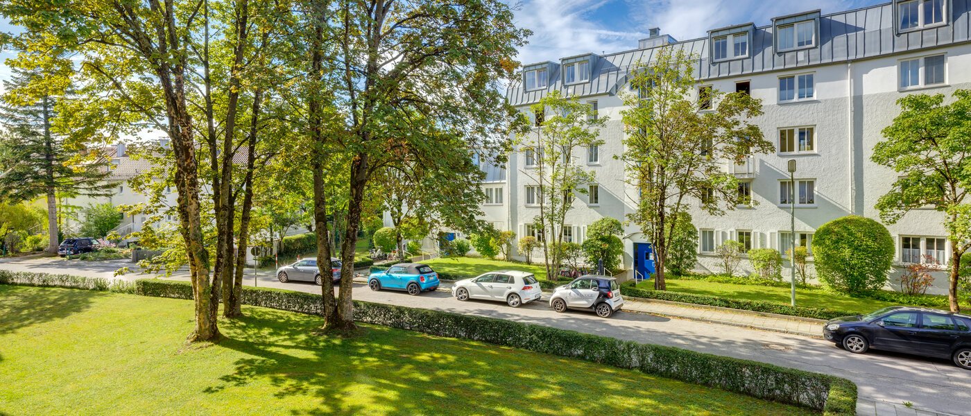 apartment München Sendling-Westpark 01 view 14571