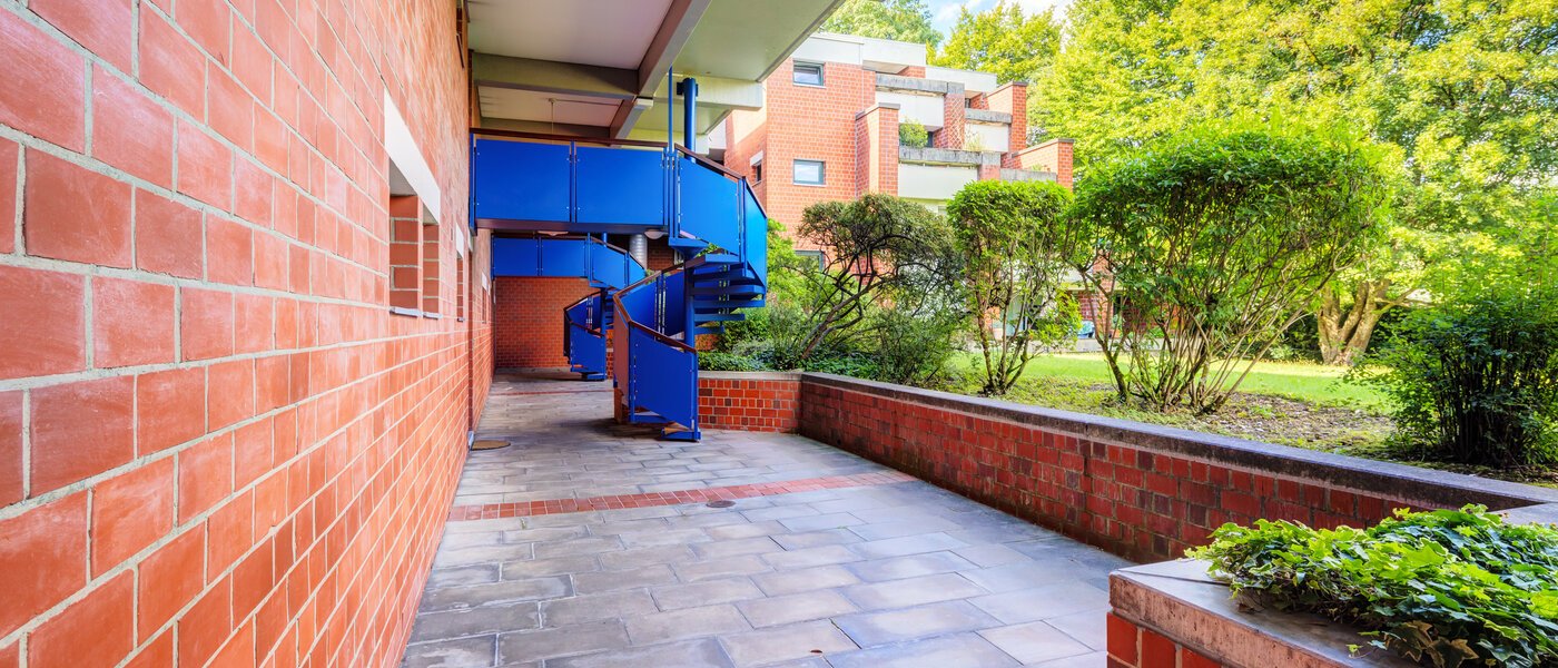 apartment Pullach im Isartal 02 inner courtyard  14573