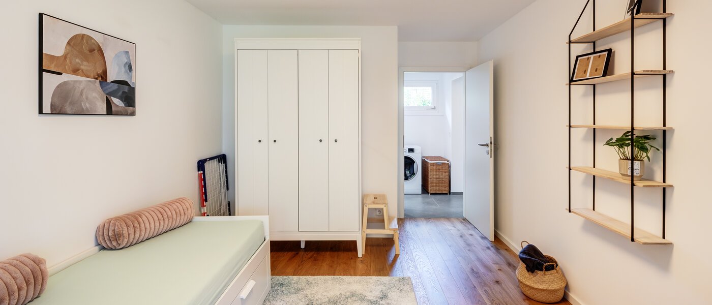 apartment Pullach im Isartal 02 2. bedroom 14573