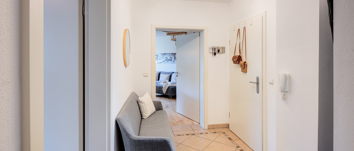 maisonette Gröbenzell 01 hall 14575