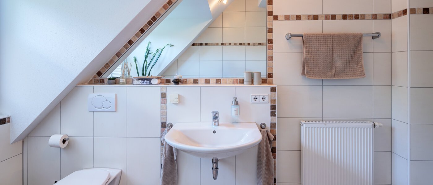 maisonette Gröbenzell 04 1. bathroom 14575