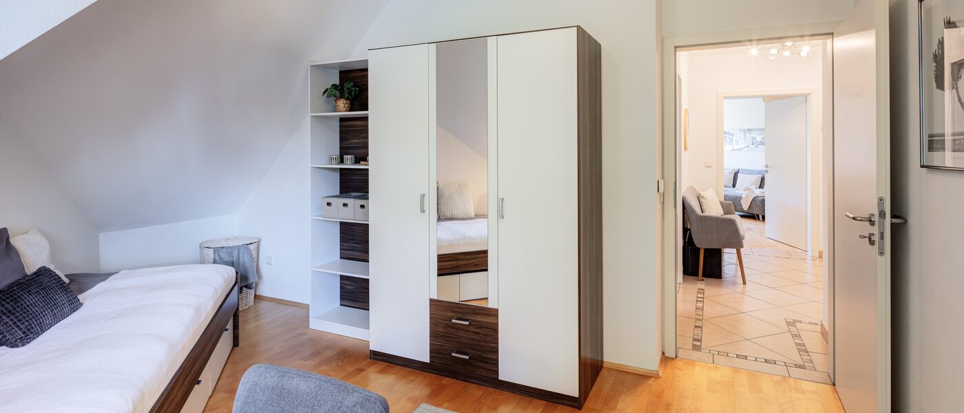 maisonette Gröbenzell 03 Workspace/Guestroom 14575