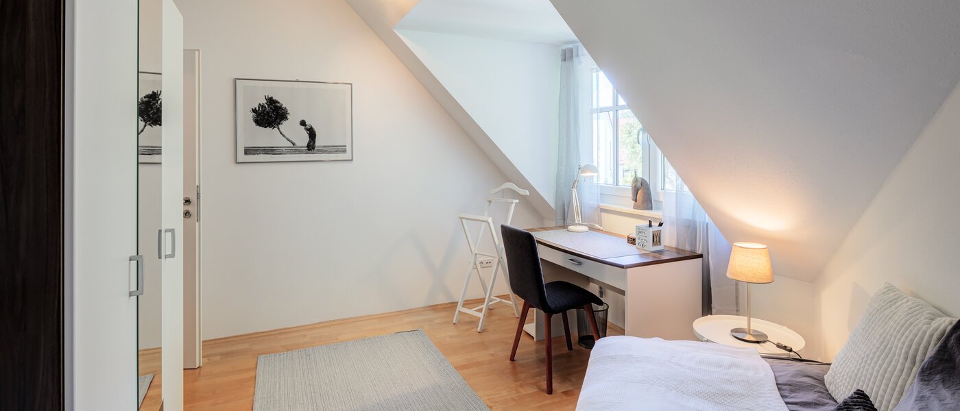 maisonette Gröbenzell 04 Workspace/Guestroom 14575