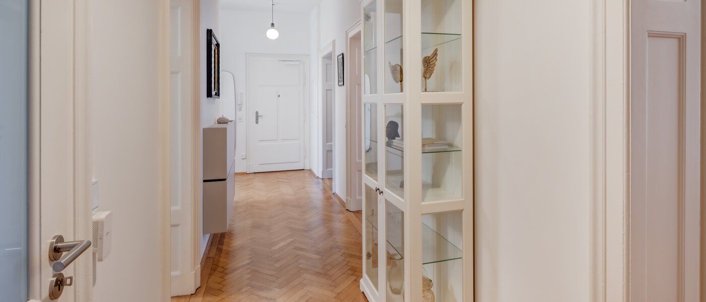 apartment München Altbogenhausen 02 hall 14584