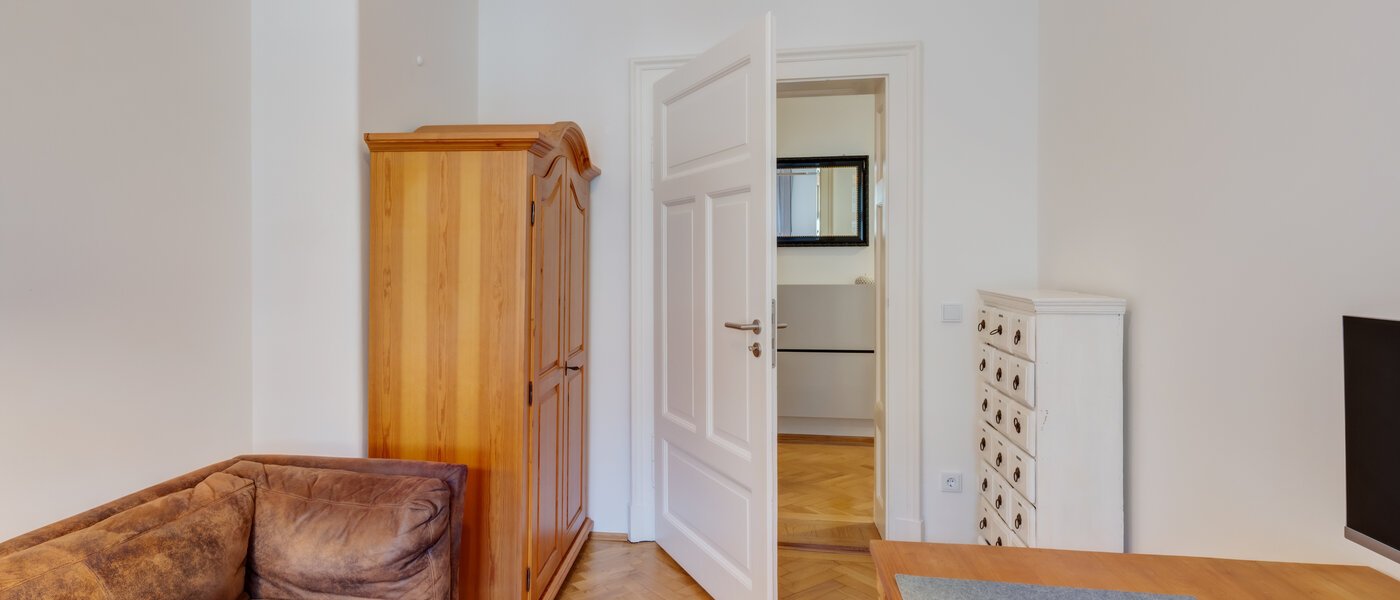 apartment München Altbogenhausen 03 2. bedroom 14584