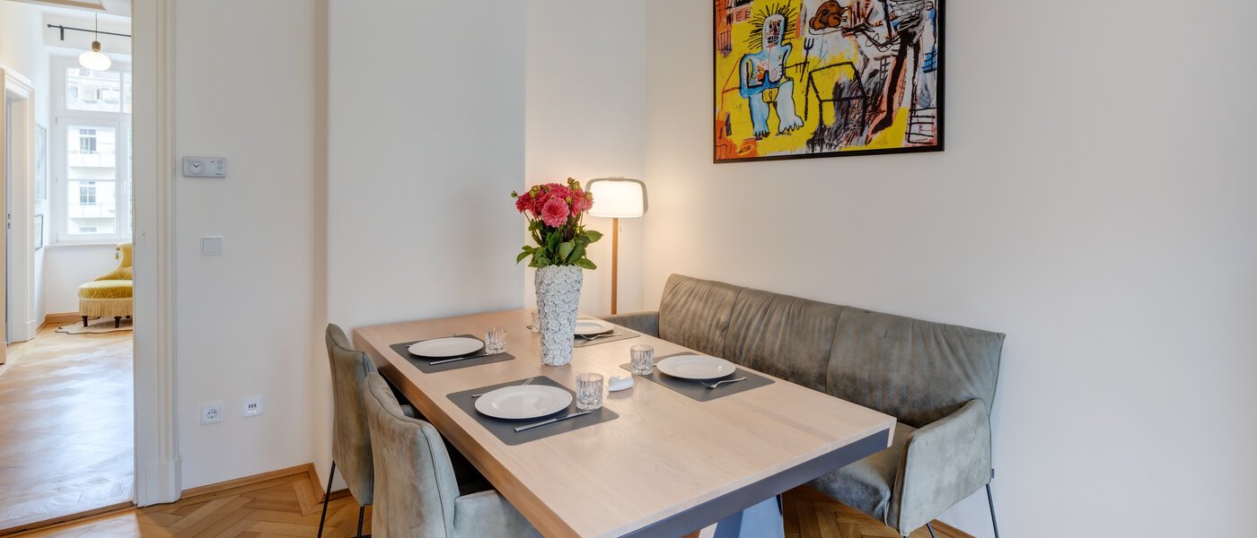 apartment München Altbogenhausen 04 living room 14584