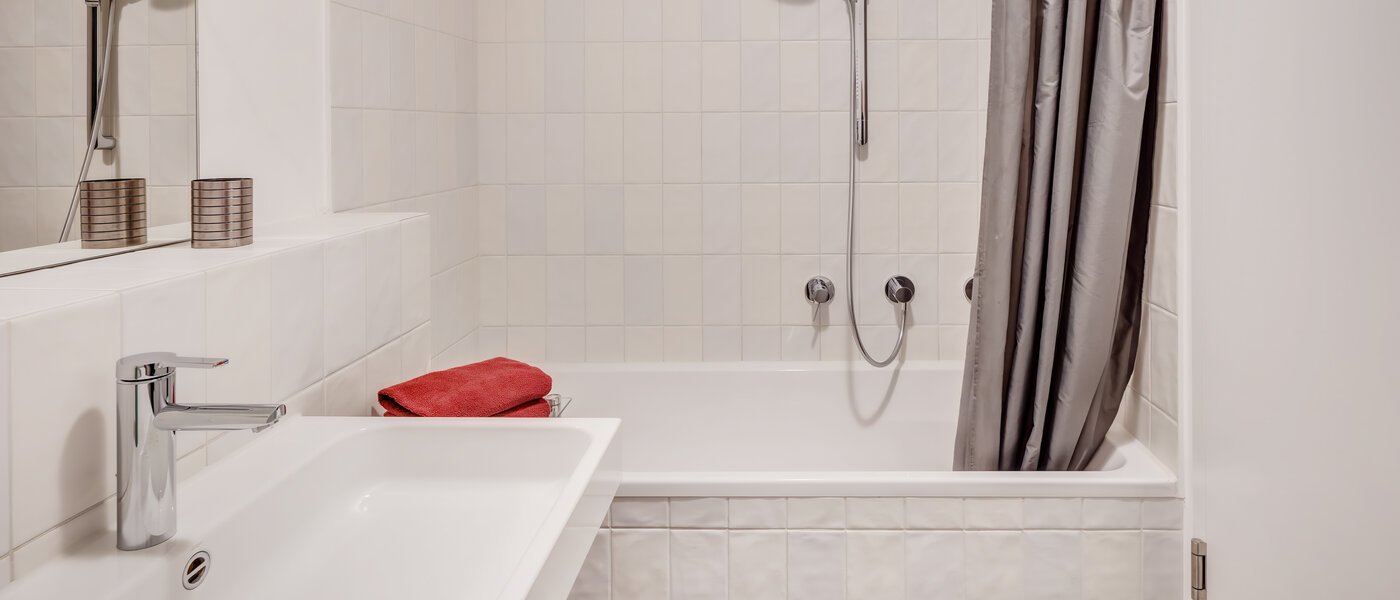 apartment Herrsching am Ammersee 02 1. bathroom 14589