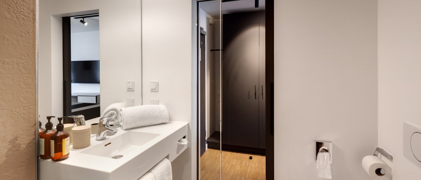 studio München Schwabing-West (rund um den Hohenzollernplatz) 02 bathroom 14592