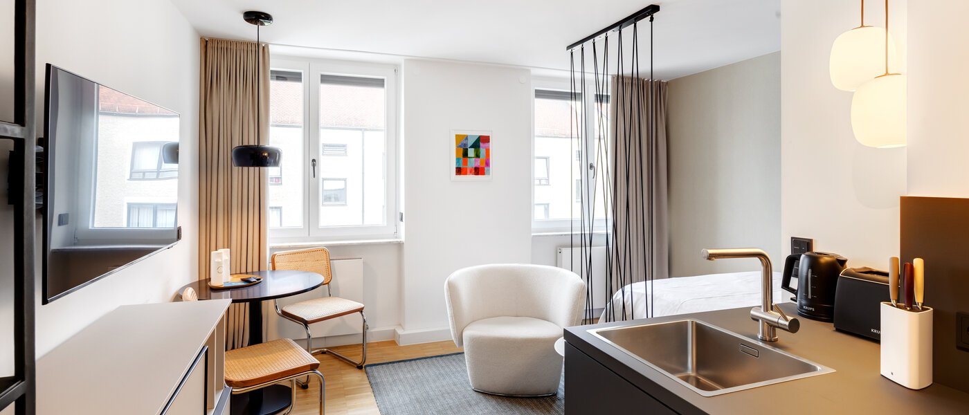 studio München Schwabing-West (rund um den Hohenzollernplatz) 01 living area 14592