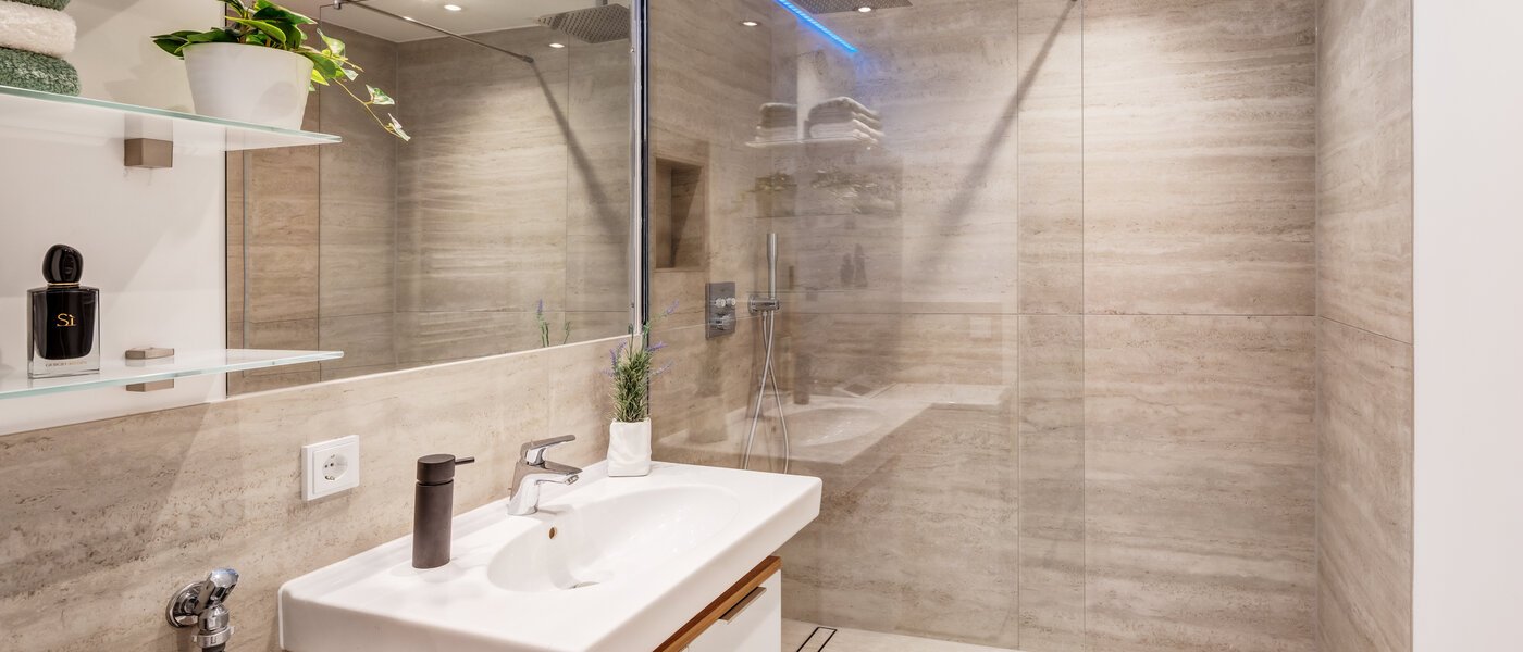 apartment München Westkreuz 01 bathroom 14594