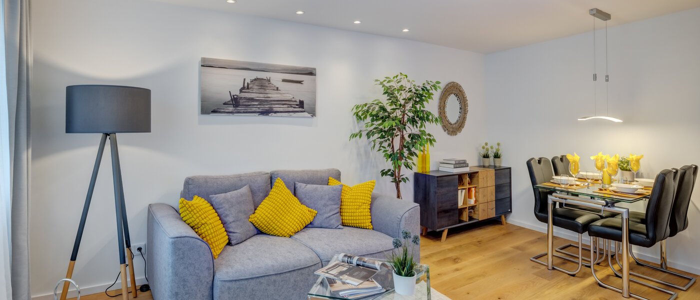 apartment München Westkreuz 02 living room 14594