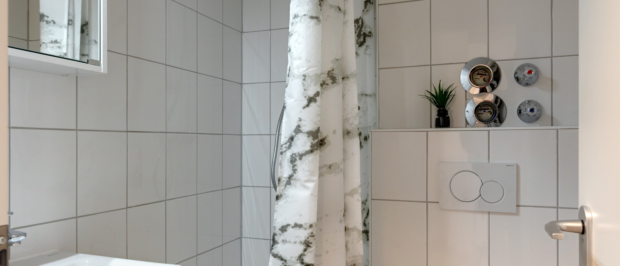 studio München Ramersdorf 01 bathroom 14595