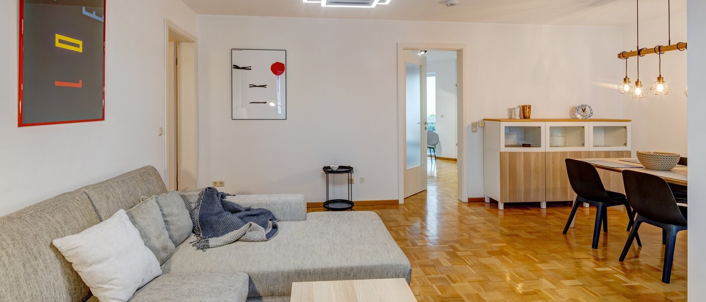 apartment München Nymphenburg 04 living room 14596