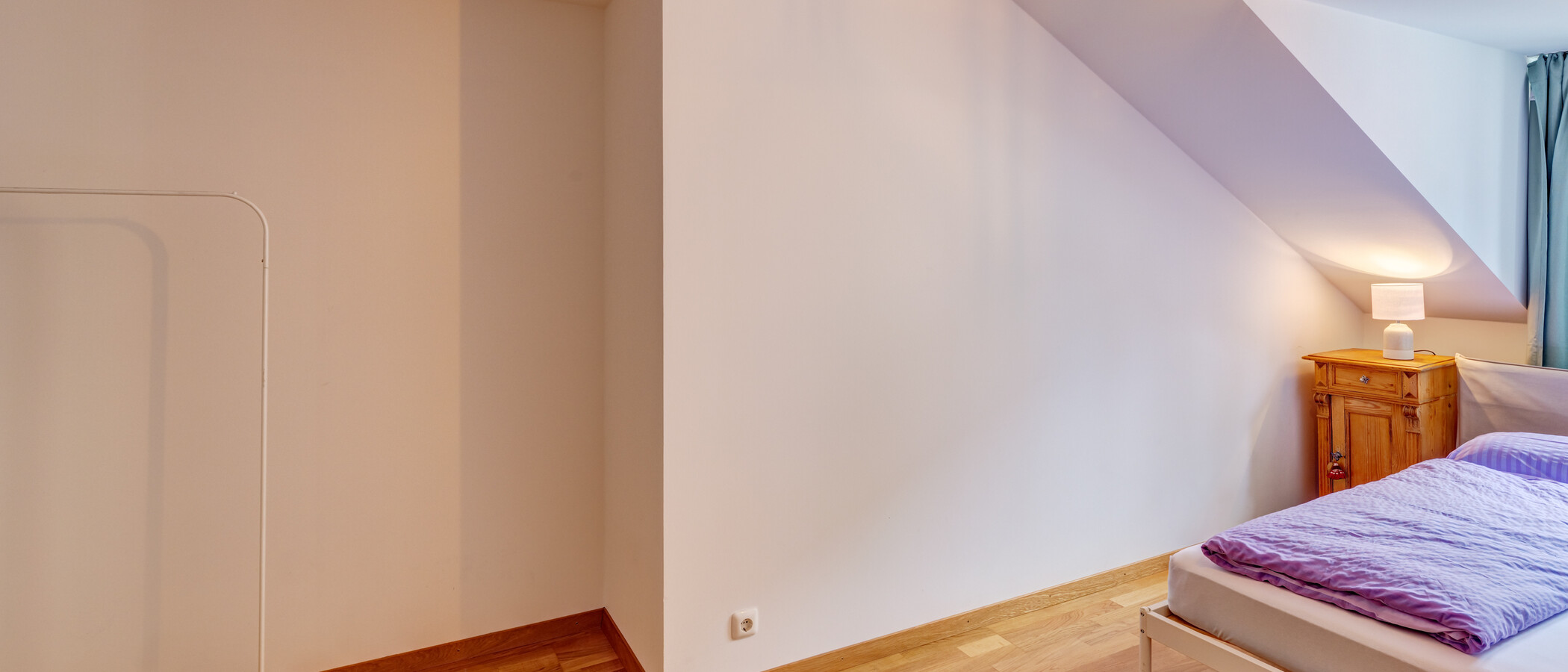 attic apartment München Ludwigsvorstadt 03 bedroom 14609