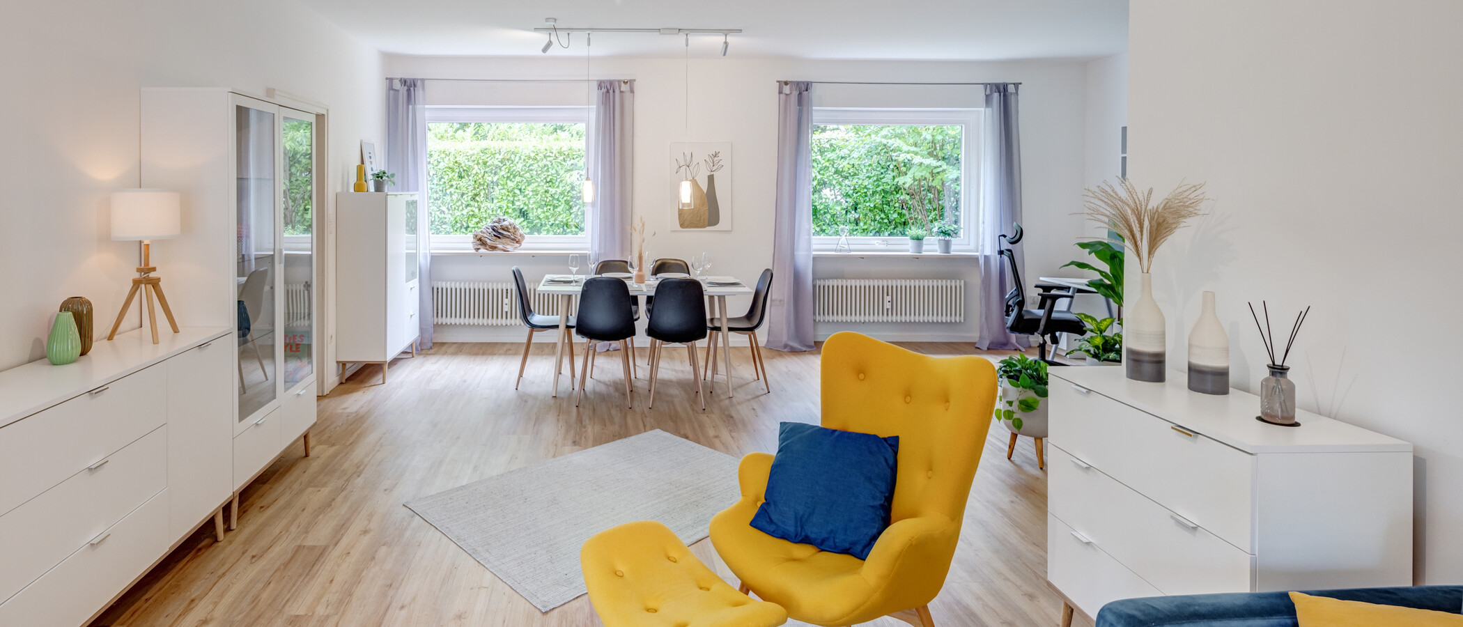 apartment with garden 	 München Hadern 03 living area 14610