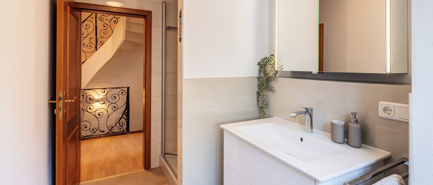 semi-detached house Rottach-Egern 02 2. bathroom 14616