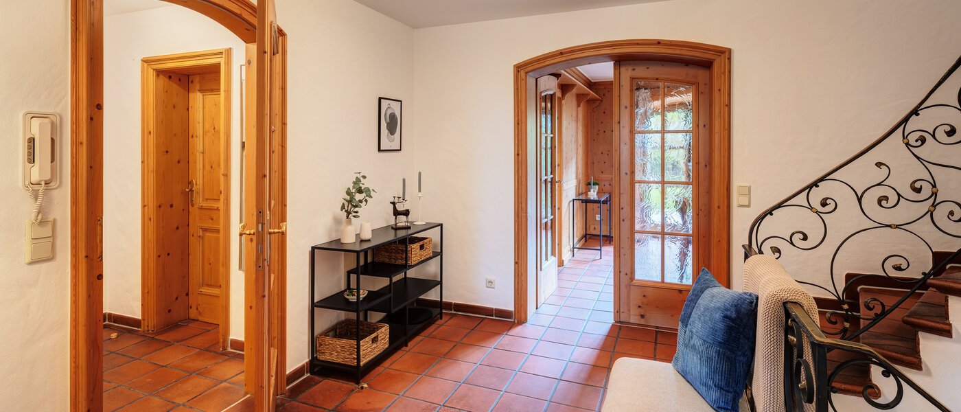 semi-detached house Rottach-Egern 01 hall 14616