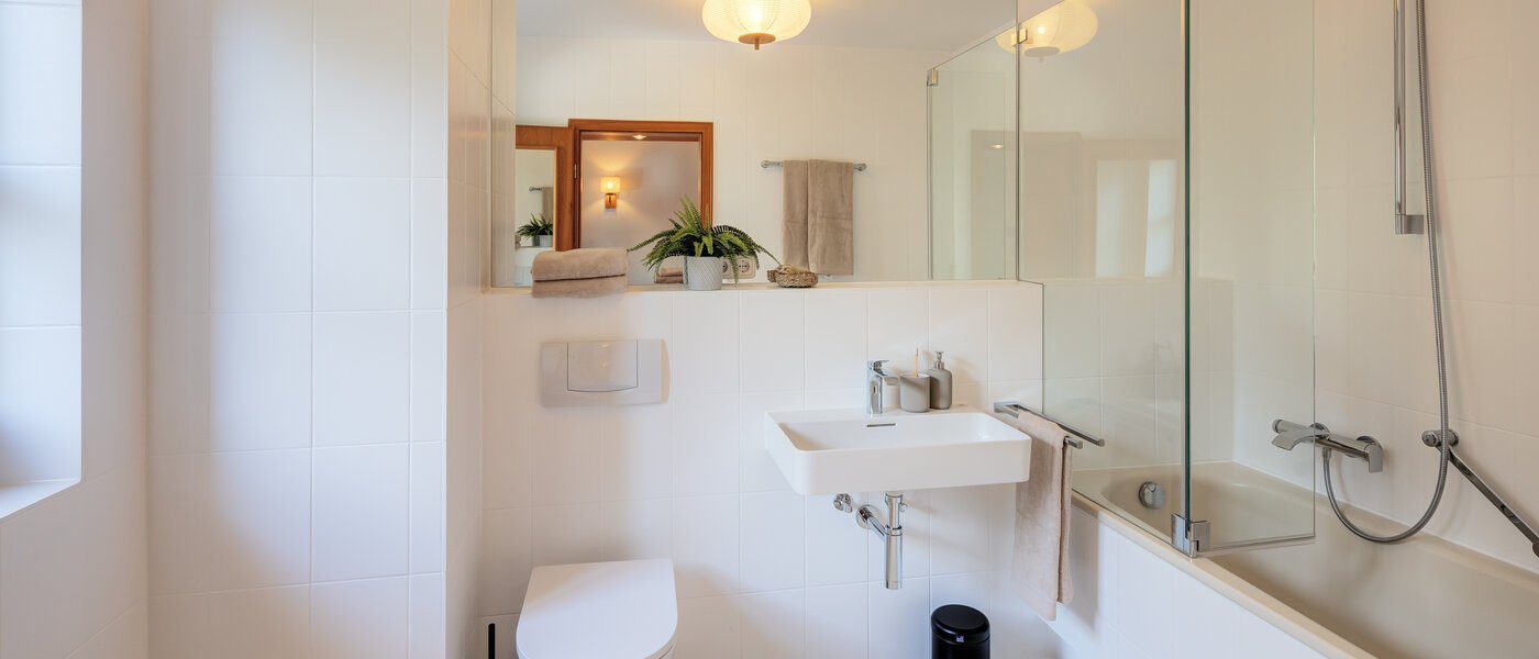 semi-detached house Rottach-Egern 01 1. bathroom 14616