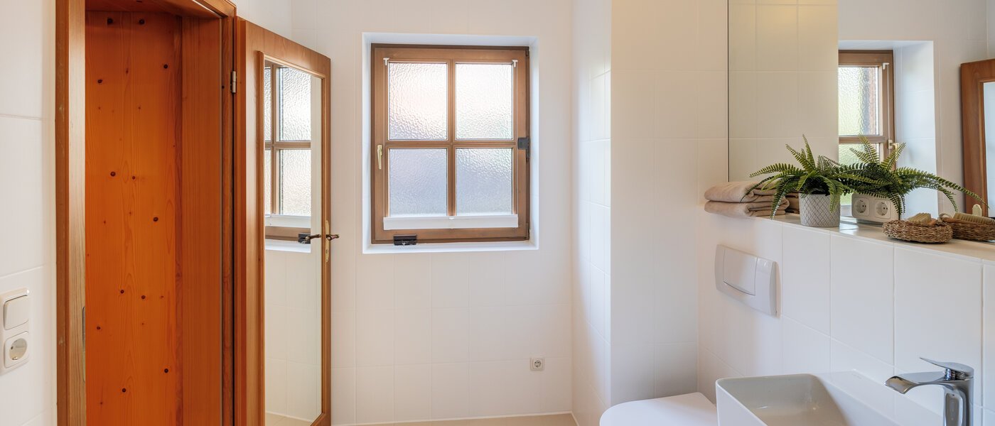 semi-detached house Rottach-Egern 04 1. bathroom 14616