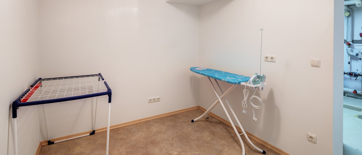 semi-detached house Rottach-Egern 02 utility room 14616