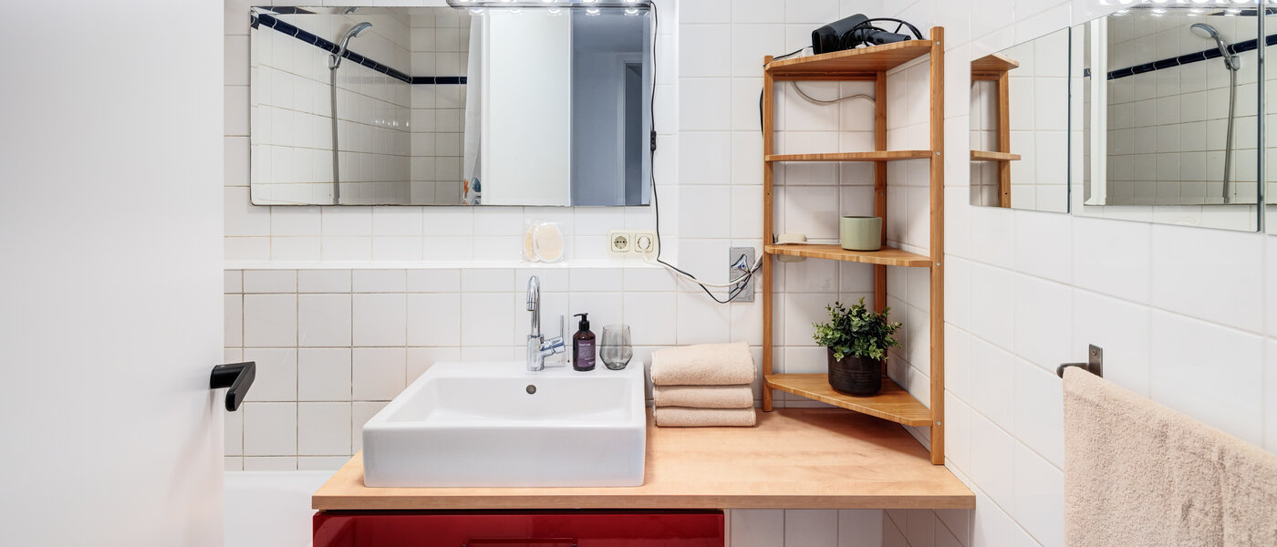 apartment München Harlaching 01 bathroom 14629