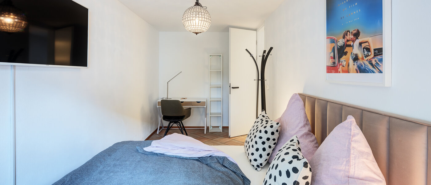 apartment München Harlaching 03 2. bedroom 14629