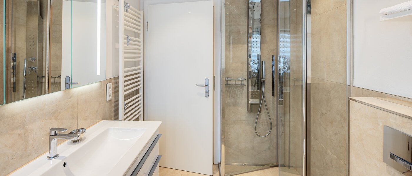 apartment Grünwald 04 1. bathroom 14631