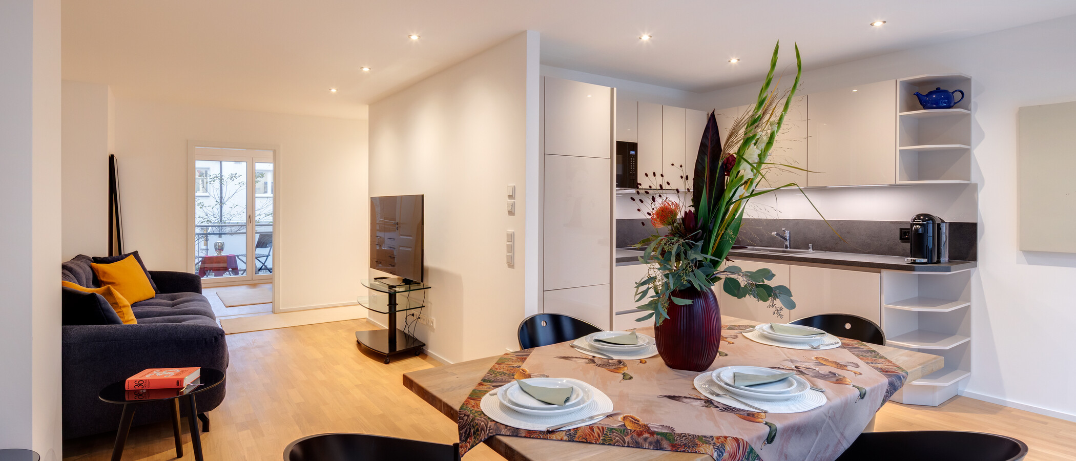 apartment München Maxvorstadt 04 living area 14633