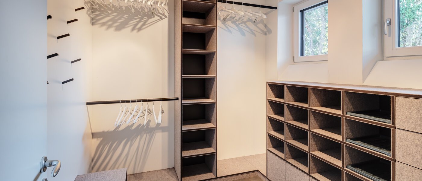 house Vaterstetten 01 Walk-in closet 14635