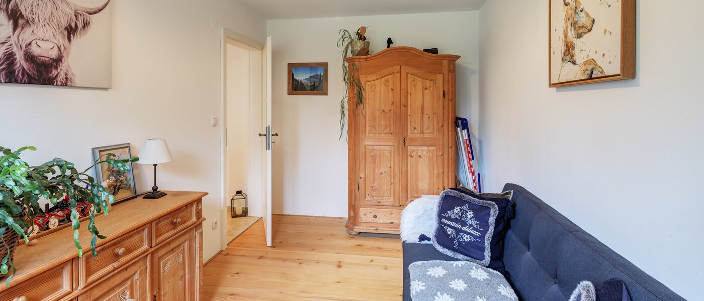 apartment Kreuth 03 Workspace/Guestroom 14644