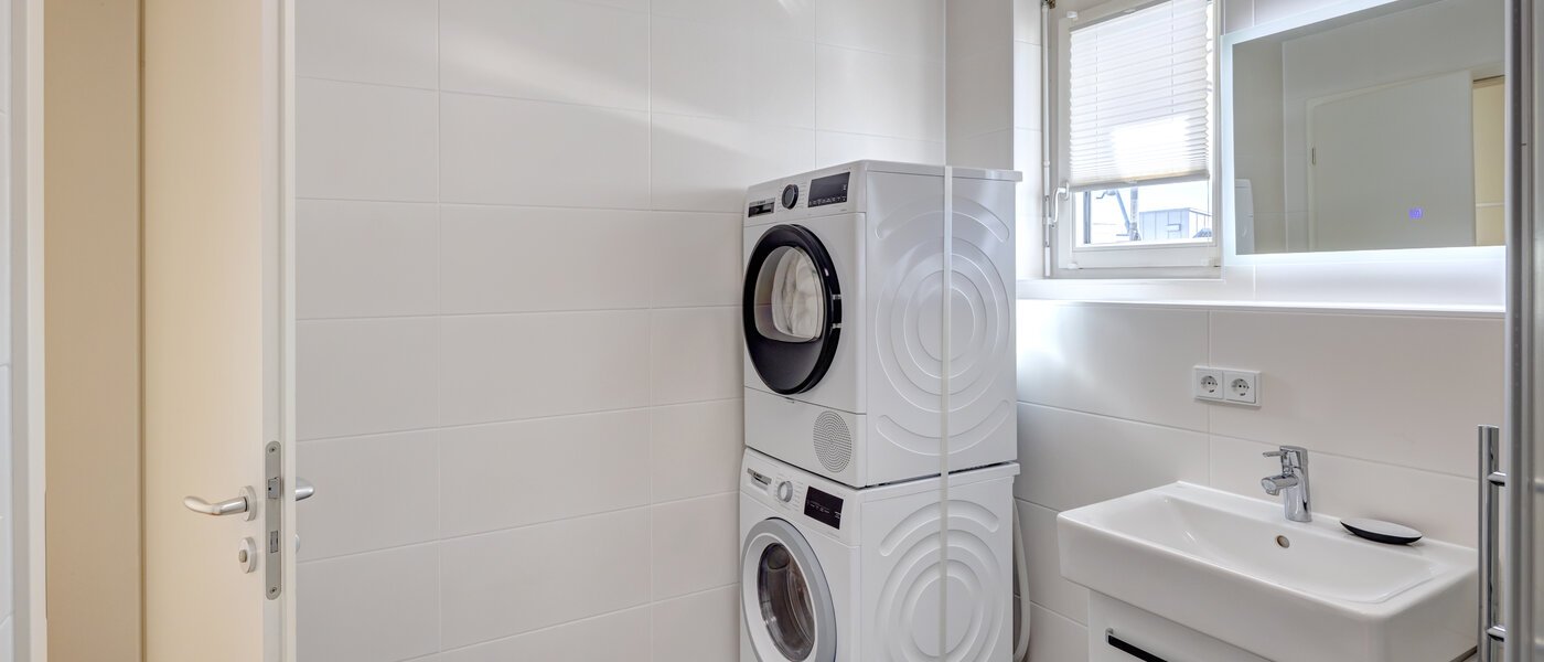 attic apartment Neufahrn b. Freising 03 2. bathroom 14650