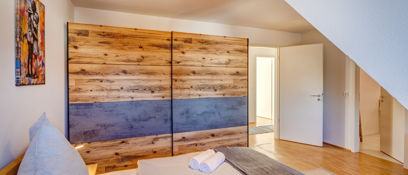 attic apartment Neufahrn b. Freising 02 bedroom 14650