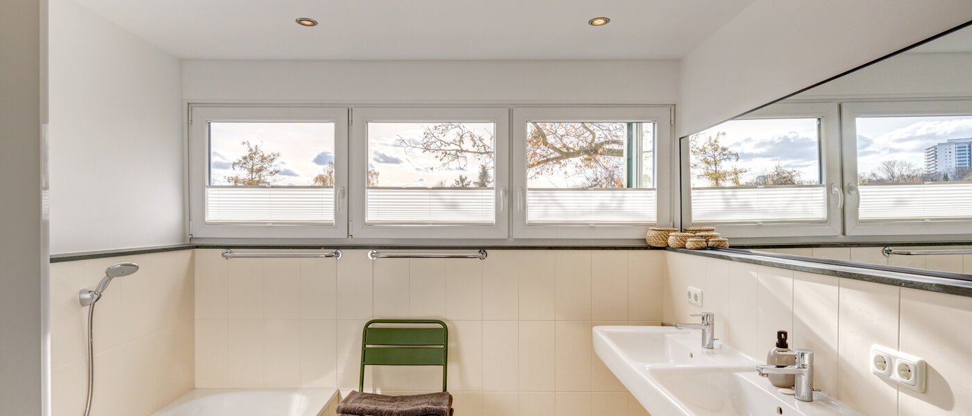 apartment München Herzogpark 01 bathroom 14652