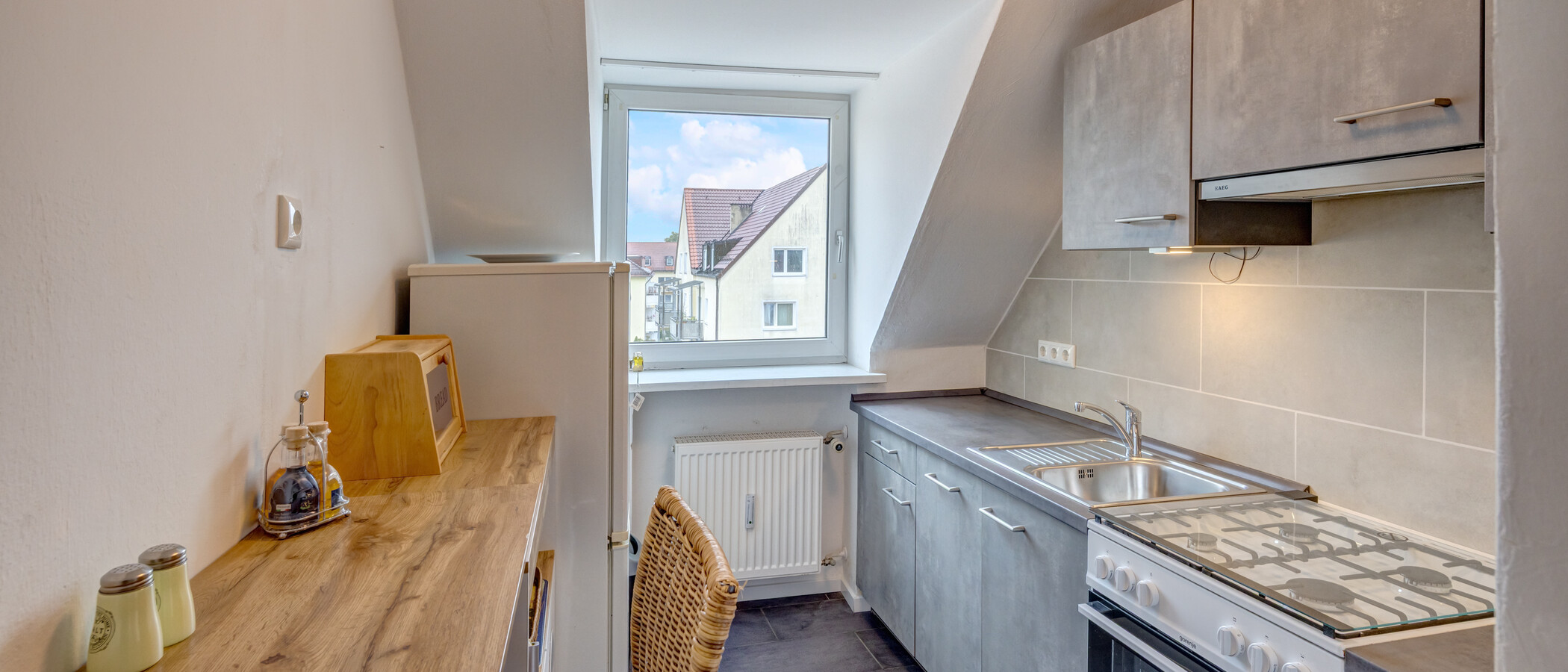attic apartment München Untergiesing 01 kitchen 14653
