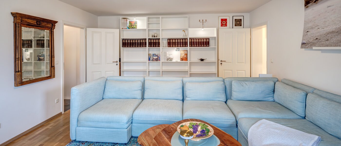 apartment München Nymphenburg 04 living room 14655