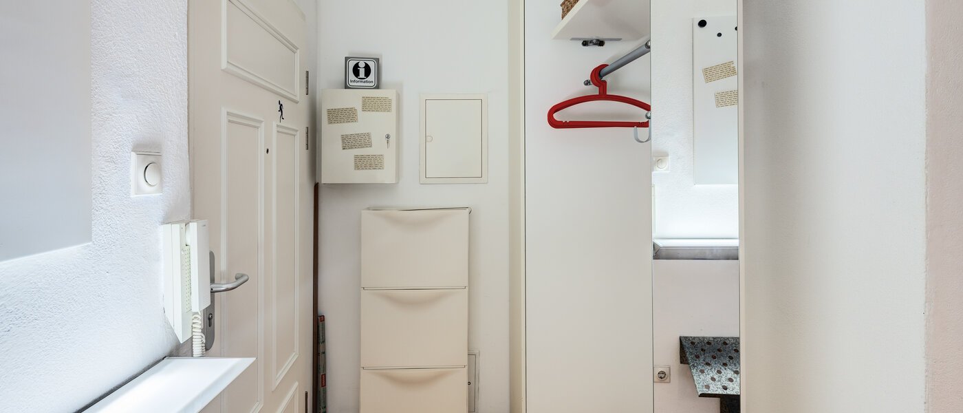 apartment München Westend 01 hall 14660