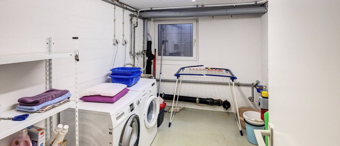 semi-detached house München Lochhausen 01 utility room 14662