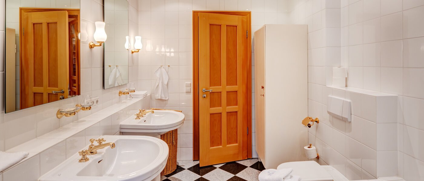 apartment München Fasangarten 01 bathroom 14668