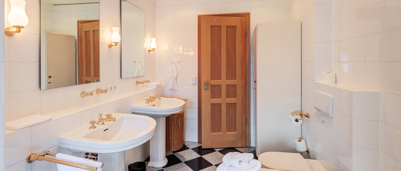 apartment München Fasangarten 04 bathroom 14668