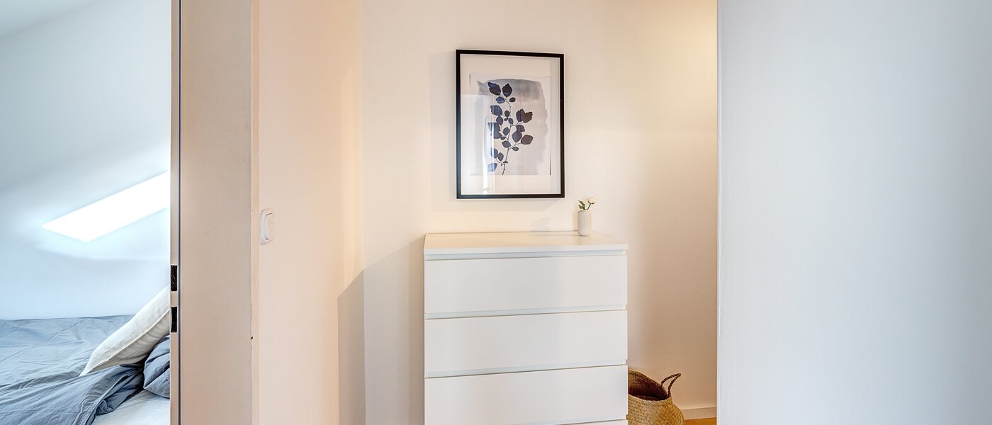 attic apartment Dachau 03 hall 14669