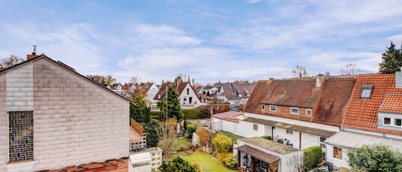 attic apartment Dachau 02 view 14669