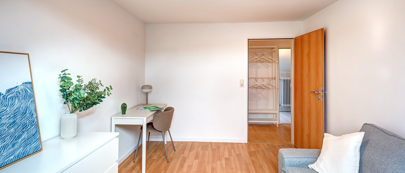 attic apartment Dachau 03 living room 14669