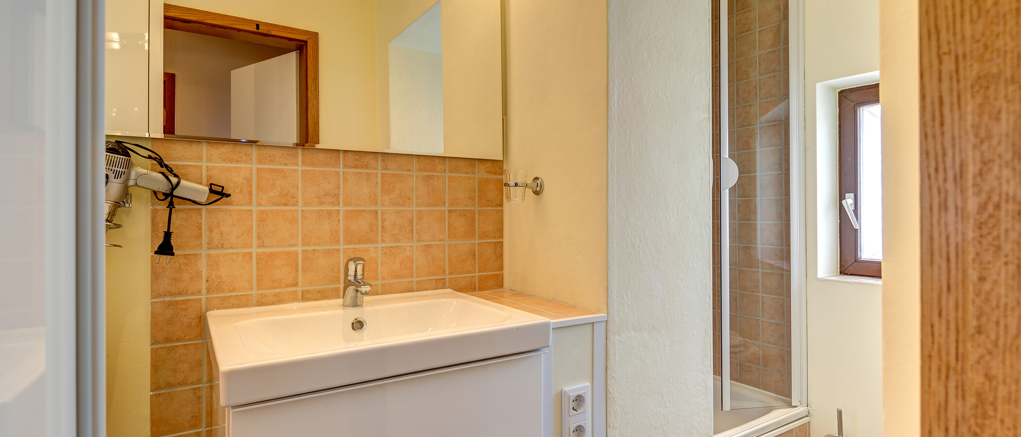 apartment München Trudering 01 bathroom 1467