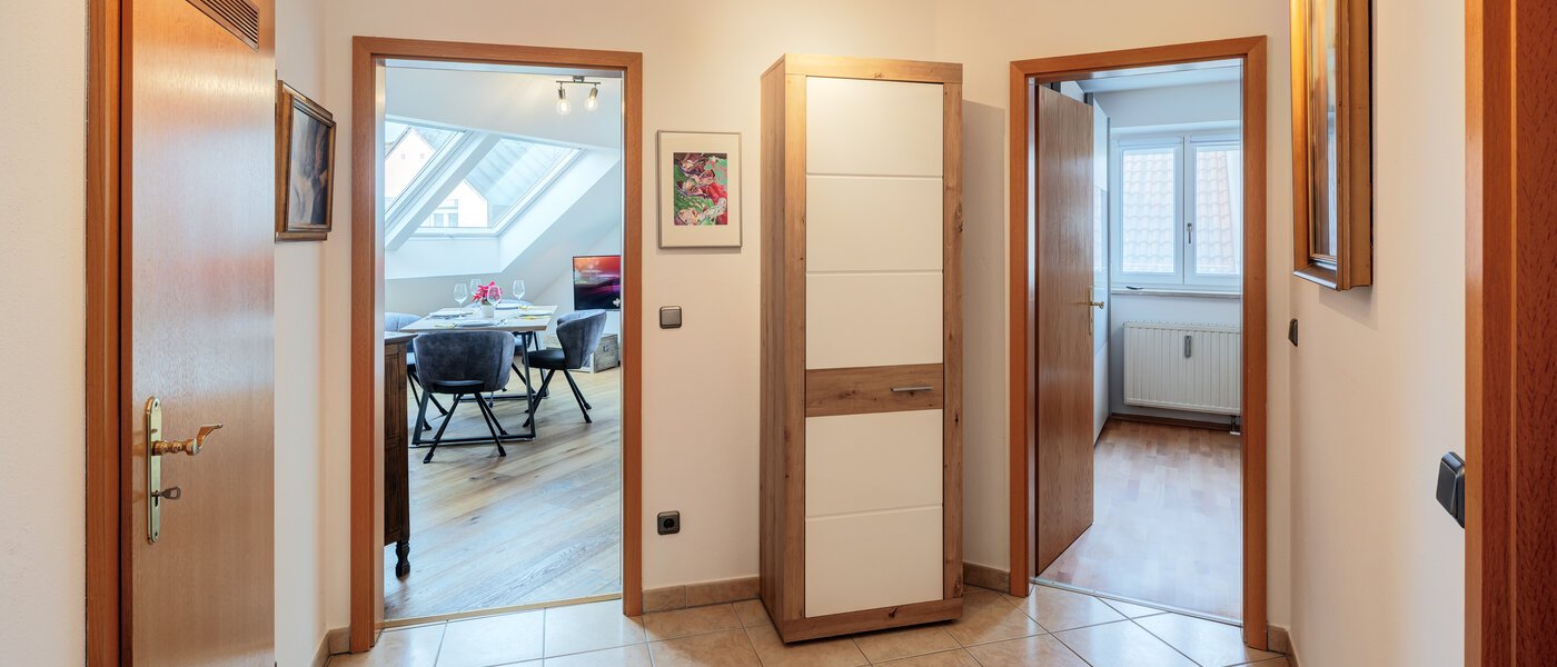 attic apartment München Neufahrn b. Freising 02 hall 14673