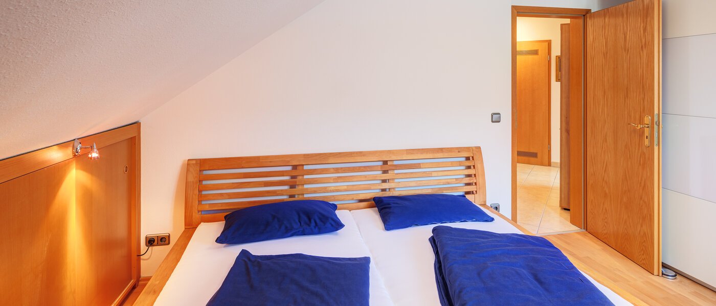 attic apartment München Neufahrn b. Freising 02 bedroom 14673