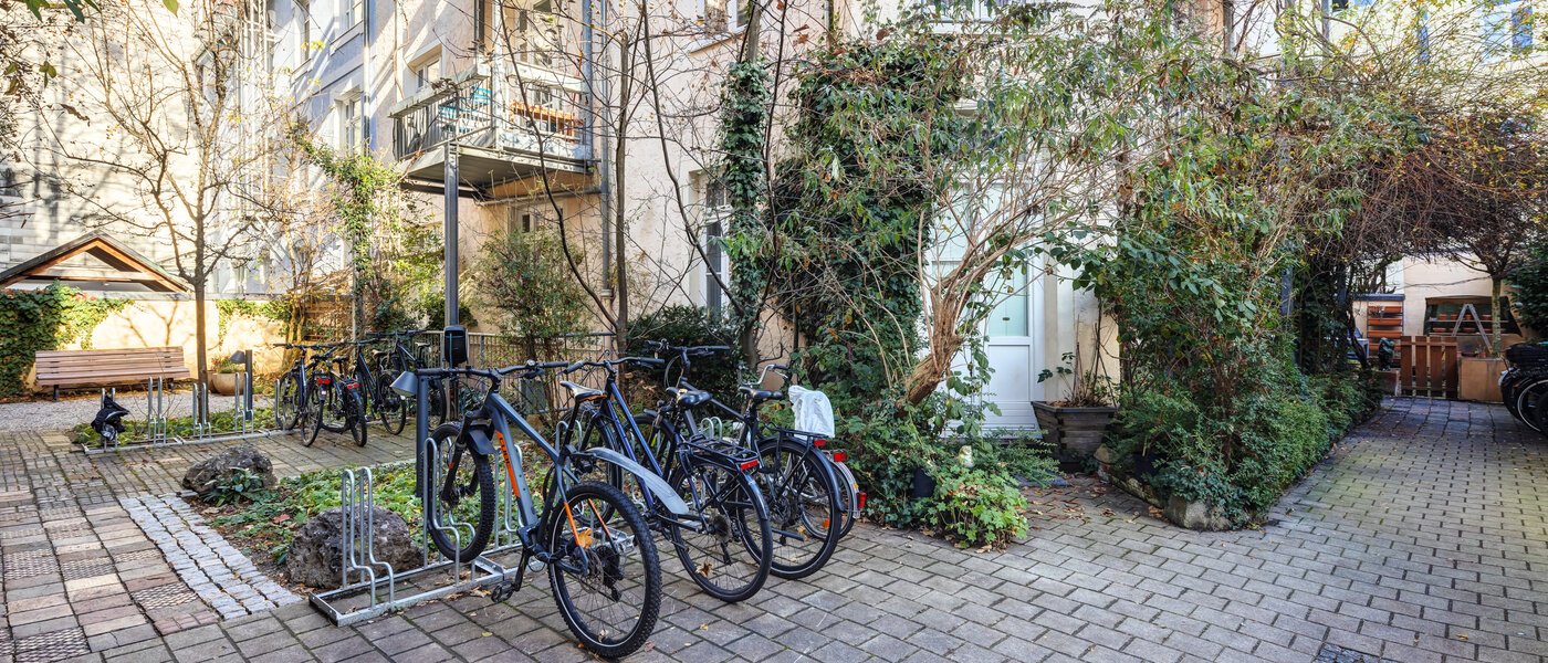 apartment München Ludwigsvorstadt 01 inner courtyard  14674