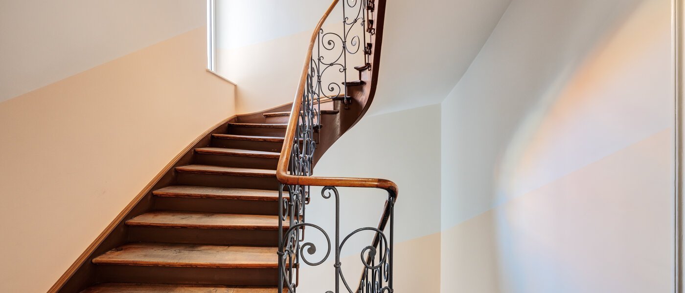 apartment München Ludwigsvorstadt 01 staircase 14674