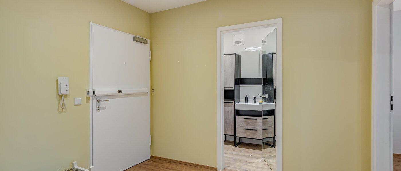 apartment München Bogenhausen 04 hall 14675