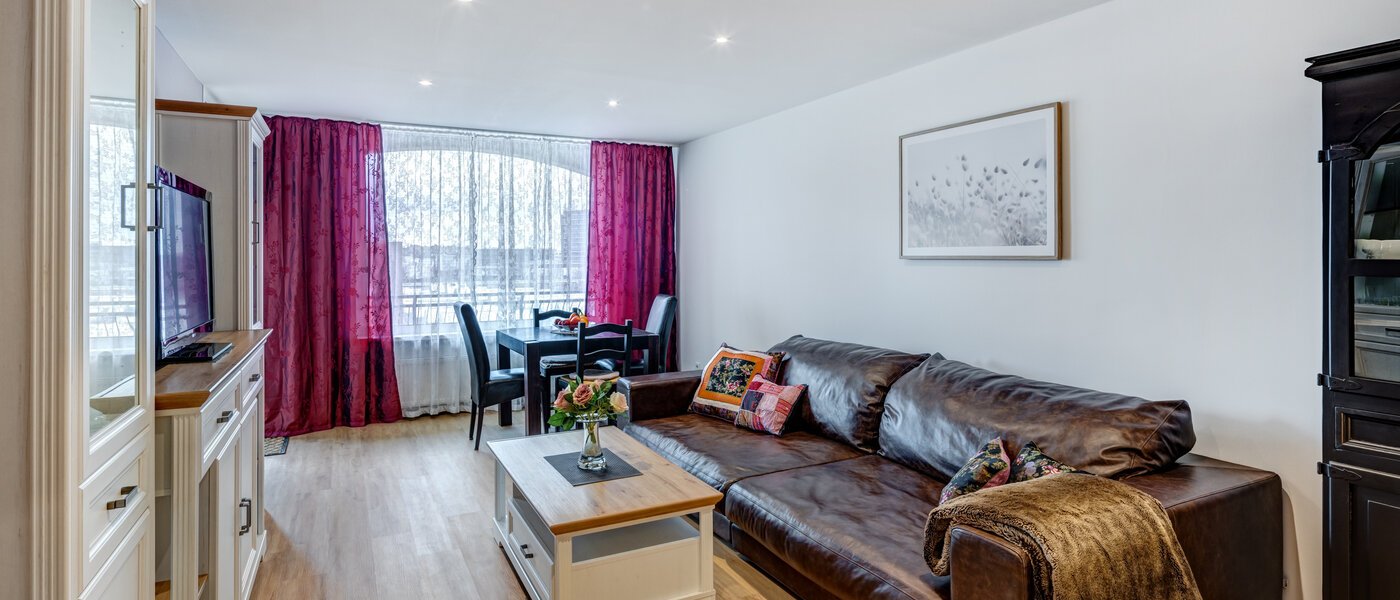 apartment München Bogenhausen 01 living area 14675